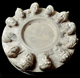 Römische Kunst: Marmoraltar der zwölf Götter des Olymp - aus Gabii (Latium) 1.-2. Jahrhundert n. Chr. - Paris, Louvre