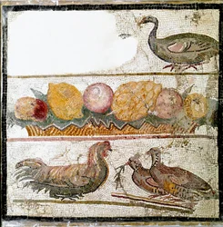 Römische Kunst: Mosaik mit Hühnern, Gans und Geflügel. Rom, Museo Nazionale Romano