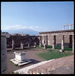 Römische Kunst: Ansicht des Tempels des Apollo auf der archäologischen Stätte von Pompeji (4. Jahrhundert v. Chr. - 2. Jahrhundert v. Chr.) Italien