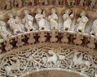 Detail der Skulpturen des Südportals