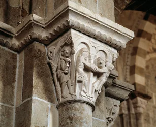 Esau kehrt von der Jagd zurück und trifft auf seinen Vater Isaak, der Jakob segnet (Kapitell)