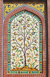 Blühender Baum, Majolika-Dekoration, Wazir Khan Moschee (17. Jahrhundert), Lahore, Punjab, Pakistan