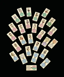 Ein Satz von siebenundzwanzig Ebenholz- und Knochendominos, die russische Zaren und Zarinendarstellen, ca. 1850-1875