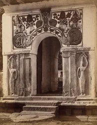 Eingang zu den Nata Dewale Grounds, Kandy, um 1880