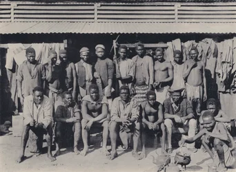 Eine Gruppe im Compound