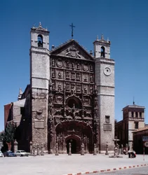 Isabellinische Gotik: Ansicht der Konventualkirche St. Paul (Saint Paul) (Iglesia conventual de San Pablo) 1445-1616 de Valladolid