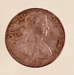 Silbermünze (8 Reales) aus Spanien: Herrschaft von Ferdinand VII. (1808-1833). 1808 Durchmesser 3,9 cm Neapel, Archäologisches Museum