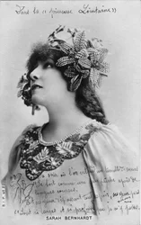 Henriette Rosine Bernard alias Sarah Bernhardt in der Rolle der „Die ferne Prinzessin“, ein Stück von Edmond Rostand (s/w Foto)