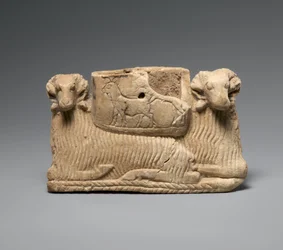 Gefäß, unterstützt von zwei Widdern, ca. 2600-2500 v. Chr.