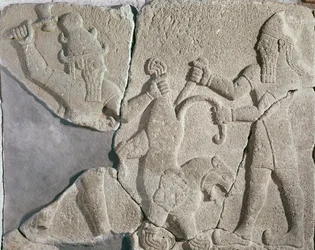 Der König und ein Gott jagen einen Löwen