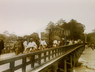 Festumzug während des Aoi Matsuri Festivals in Kyoto, um 1900 - 1915