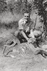 Chaplin Court Treatts Leopard, Abercorn nach Tukuyu, Tanganjika, 1925-1927