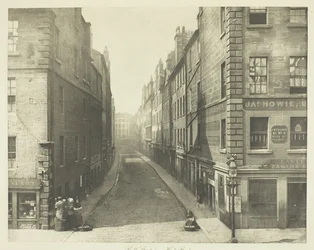 Bell Street von der High Street aus