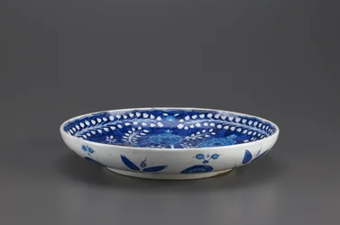 Schale, Iznik, Osmanische Dynastie, 1530er Jahre