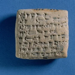 Tafel mit einem Brief von Tirirsama an König Niqmepa, aus Atshana, 14. Jahrhundert v. Chr.