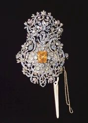 Türkisches Reshma (Stirnband), mit Edelsteinen besetzt, 18. Jahrhundert