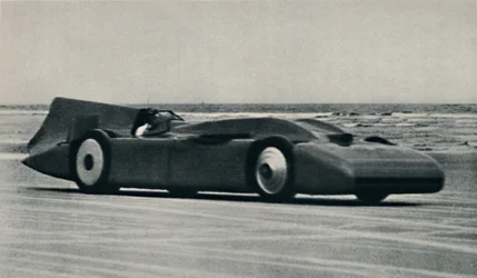 276 Meilen pro Stunde auf den Sanden von Daytona, 1937
