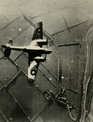Ein Blenheim läuft auf sein Ziel zu, 1939-1940, 1941