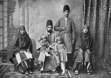 Eine persische Parsifamilie, 1902