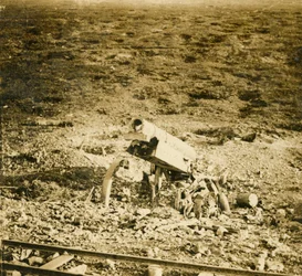 Verlassenes 155-mm-Geschütz, ca. 1914-1918