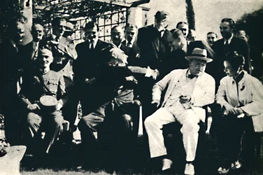 Die Führer der Alliierten beraten in Kairo, November 1943, 1945.
