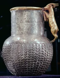 Altägyptischer Topf aus der Zeit von Ramses II., 13. Jahrhundert v. Chr.