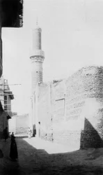 Hintergasse und alte Moschee, Bagdad, Irak, 1917-1919