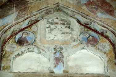 Kirche von Saint Macaire. Fresken der Heiligen Jungfrau und des Heiligen Johannes des Täufers, die mit Christus für die Menschheit Fürbitte halten. Kloster Saint Macaire von Scete oder Deir Abu Magar oder Deir Amba Makar, Ägypten