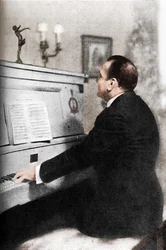Enrico Caruso - Italiens berühmter Tenor am Klavier, um 1925