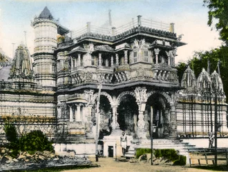 Eingang zum Huthi Singh Grabmal, Ahmedabad, Indien