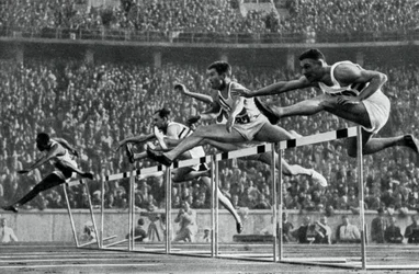 Forrest Towns, amerikanischer Olympiasieger im 110-Meter-Hürdenlauf