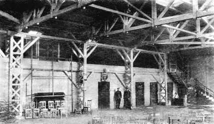 Frankreich: Das Innere des Church Army Clubs. Deutschland, Bickendorf - 1919