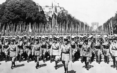Überprüfung der französischen Fremdenlegion, Paris, 14. Juli 1939