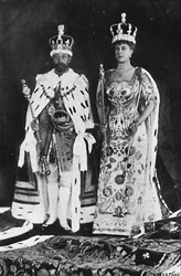 Im Frühjahr 1910 starb König Edward VII., im März 1911 wurde König George V. gekrönt