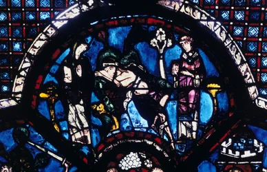 Verletzter Pilger, ignoriert von Priester und Levit, Buntglas, Kathedrale von Chartres, Frankreich, 1205-1215