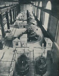 Instrumente der Macht für die reißenden Wasser des Niagara-Flusses, um 1935