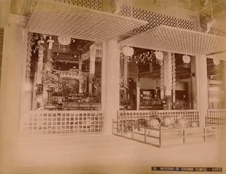 Innenansicht des Chionin-Tempels, Kioto, ca. 1890-1900