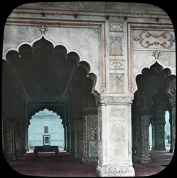 Innenansicht des Diwan-i-Khas, Rotes Fort, Delhi, Indien