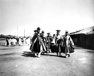 Japanische Beamte, Korea