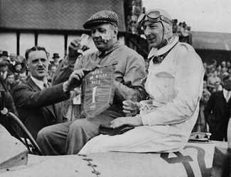 John Cobb und T. E. Rose-Richards, um 1935, 1937