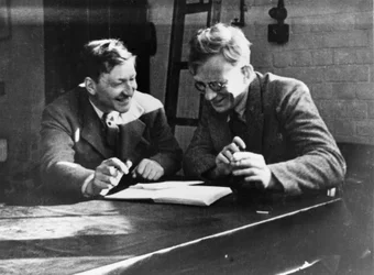 John Cockcroft und George Gamow, ca. 1930