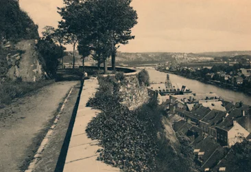 La Meuse vue de la Citadelle, um 1900