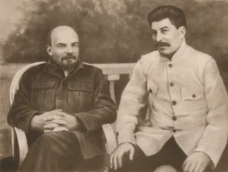 Lenin und Stalin in Gorki bei Moskau, 1922, 1939
