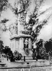 Mausoleum für die hingerichteten Medizinstudenten, 1890, 1902er Jahre