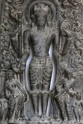 Nationalmuseum von Indien, Delhi. Vishnu. Pala, 9.-10. Jahrhundert n. Chr. Ostindien. Stein. (Detail)