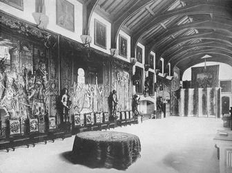 Naworth Castle, Cumberland - Der Earl of Carlisle, 1910