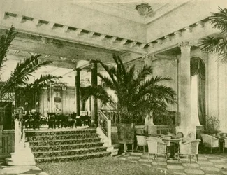 Palm Court und Lounge im Majestic, ca. 1930