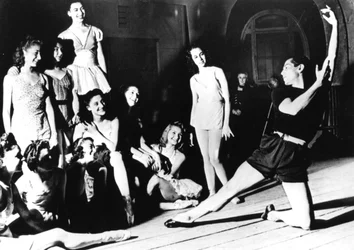 Serge Lifar und das Pariser Opernballett, Paris, 1940-1944