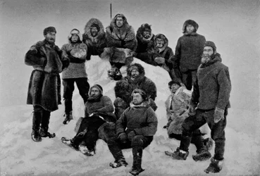 Die Besatzung der Fram nach ihrem zweiten Winter. Etwa 24. Februar, 1895, 1895-1897