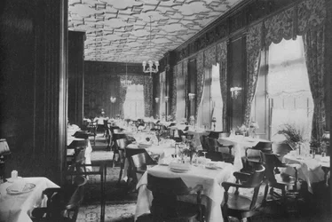 Der Tudor Speisesaal, Melbourne Hotel, St. Louis, Missouri, 1924